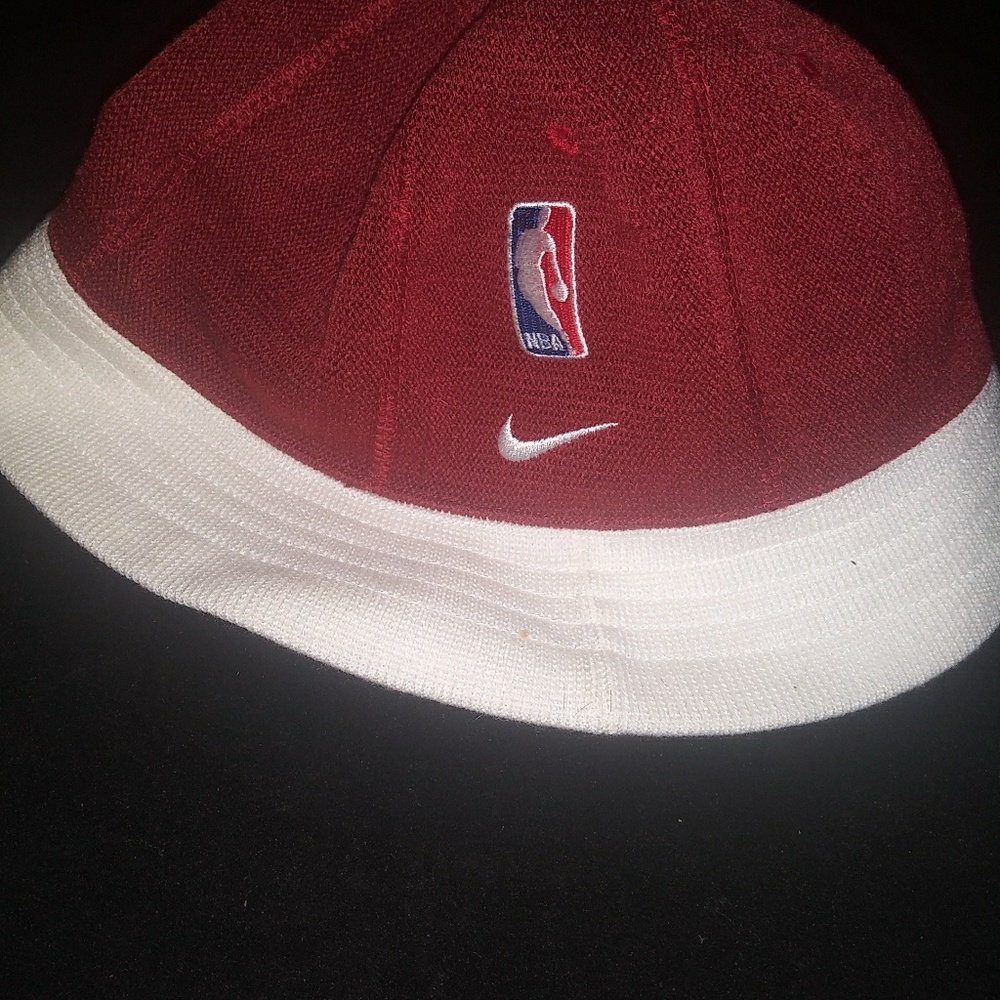 Nike hat - Picture 4 of 4